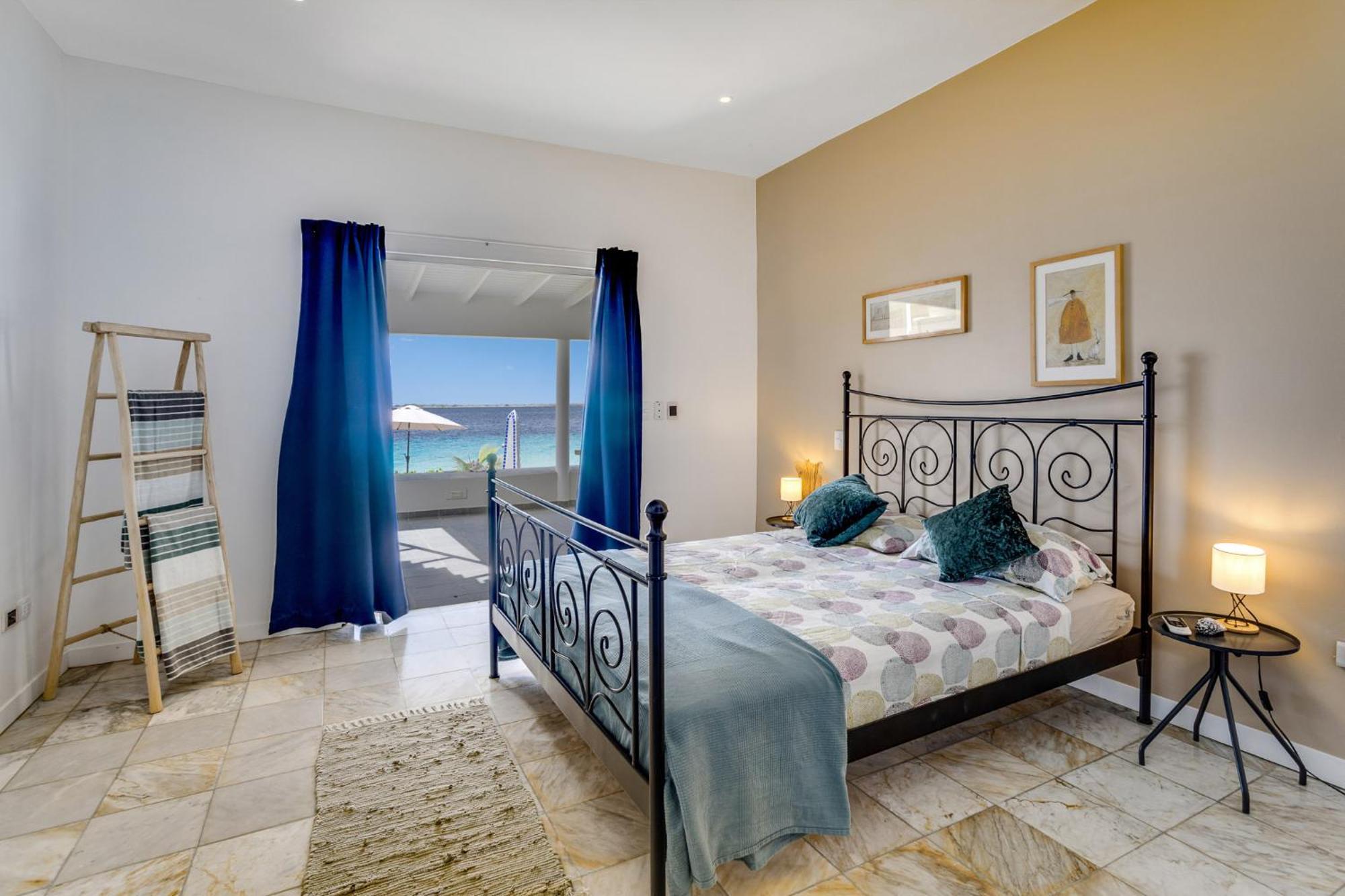 Oceanfront - Villa Port Of Call - Playa Exteriör bild