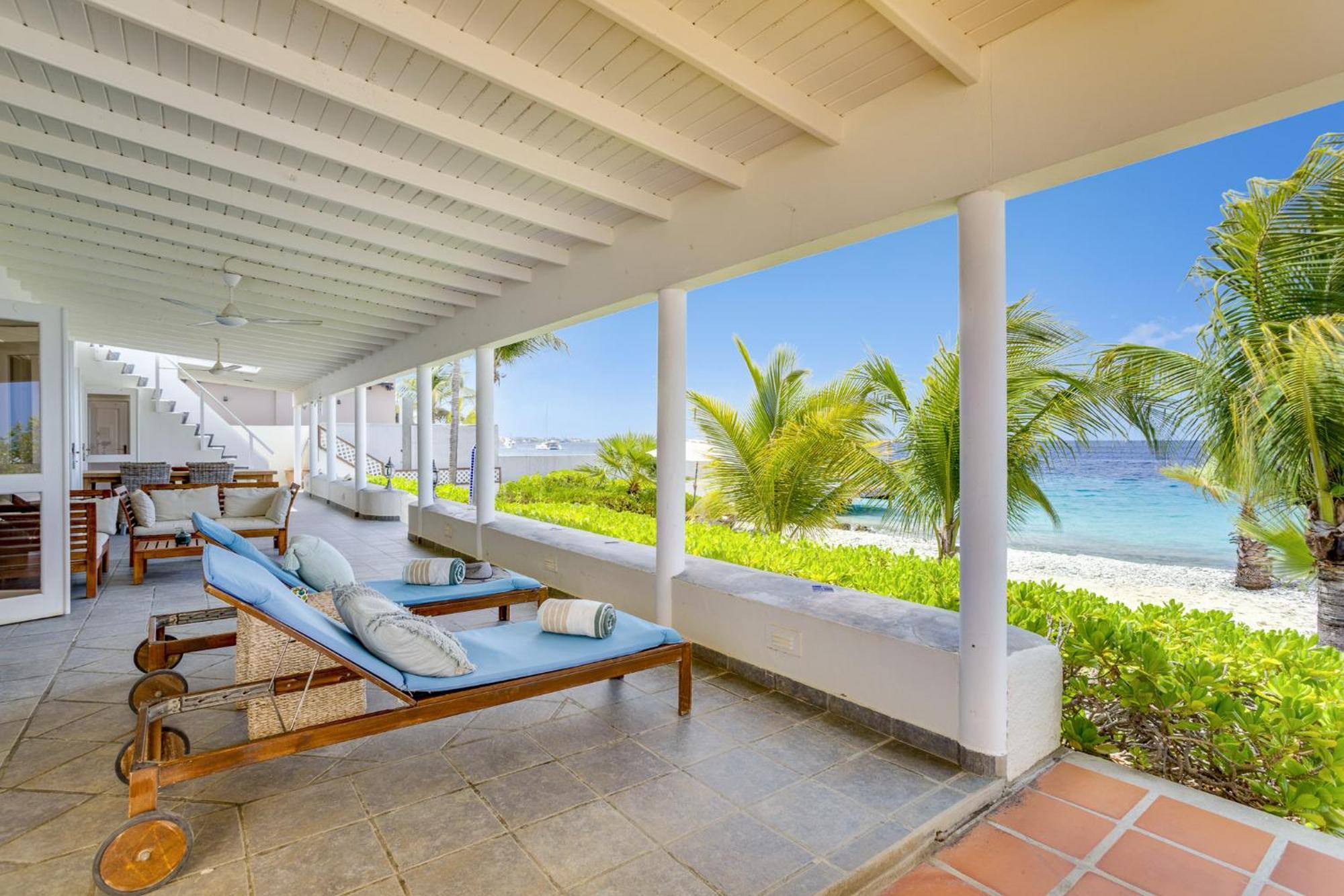 Oceanfront - Villa Port Of Call - Playa Exteriör bild