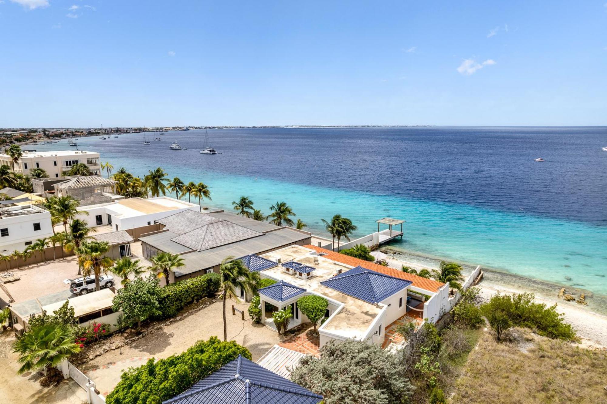 Oceanfront - Villa Port Of Call - Playa Exteriör bild