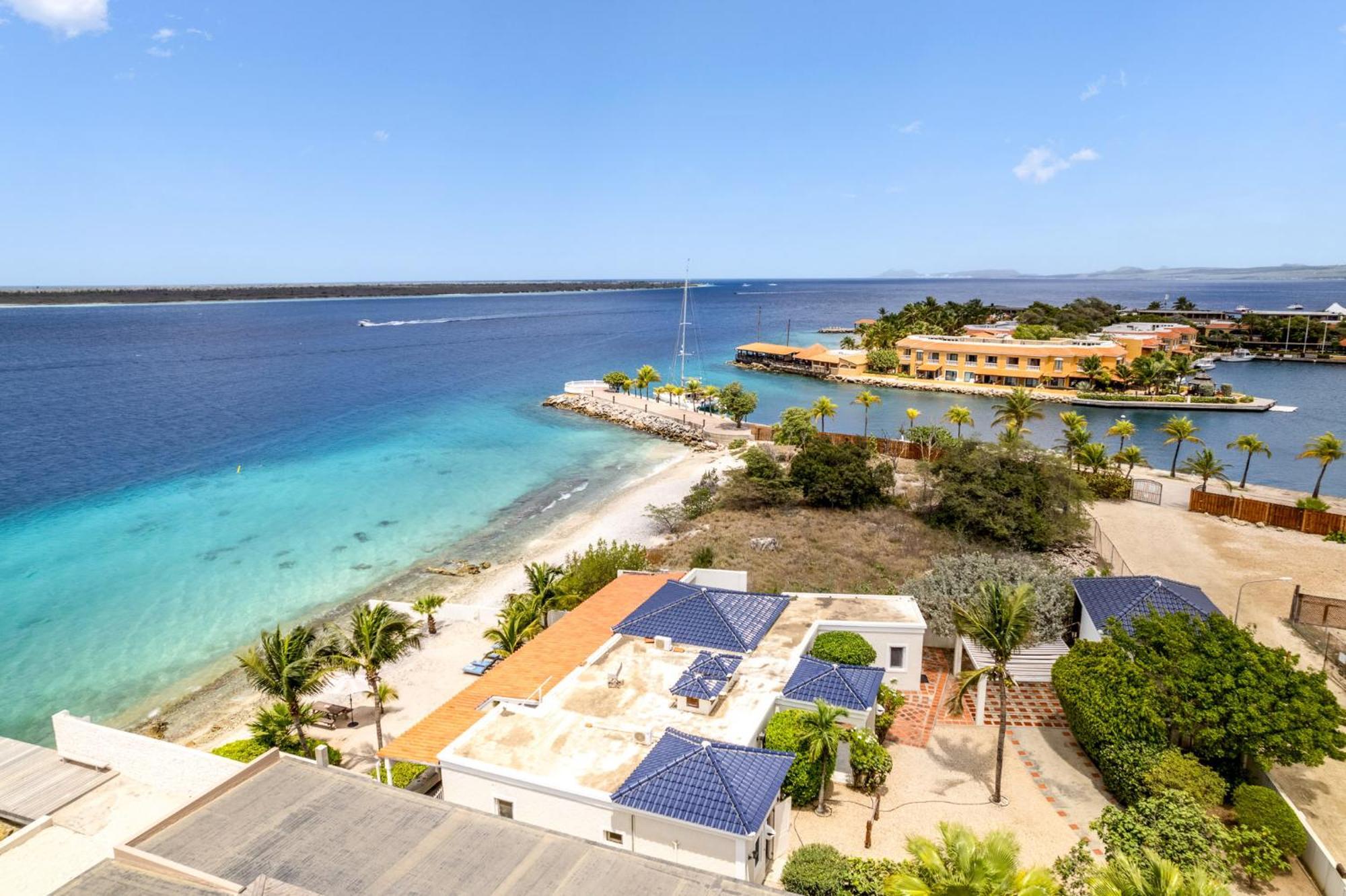 Oceanfront - Villa Port Of Call - Playa Exteriör bild