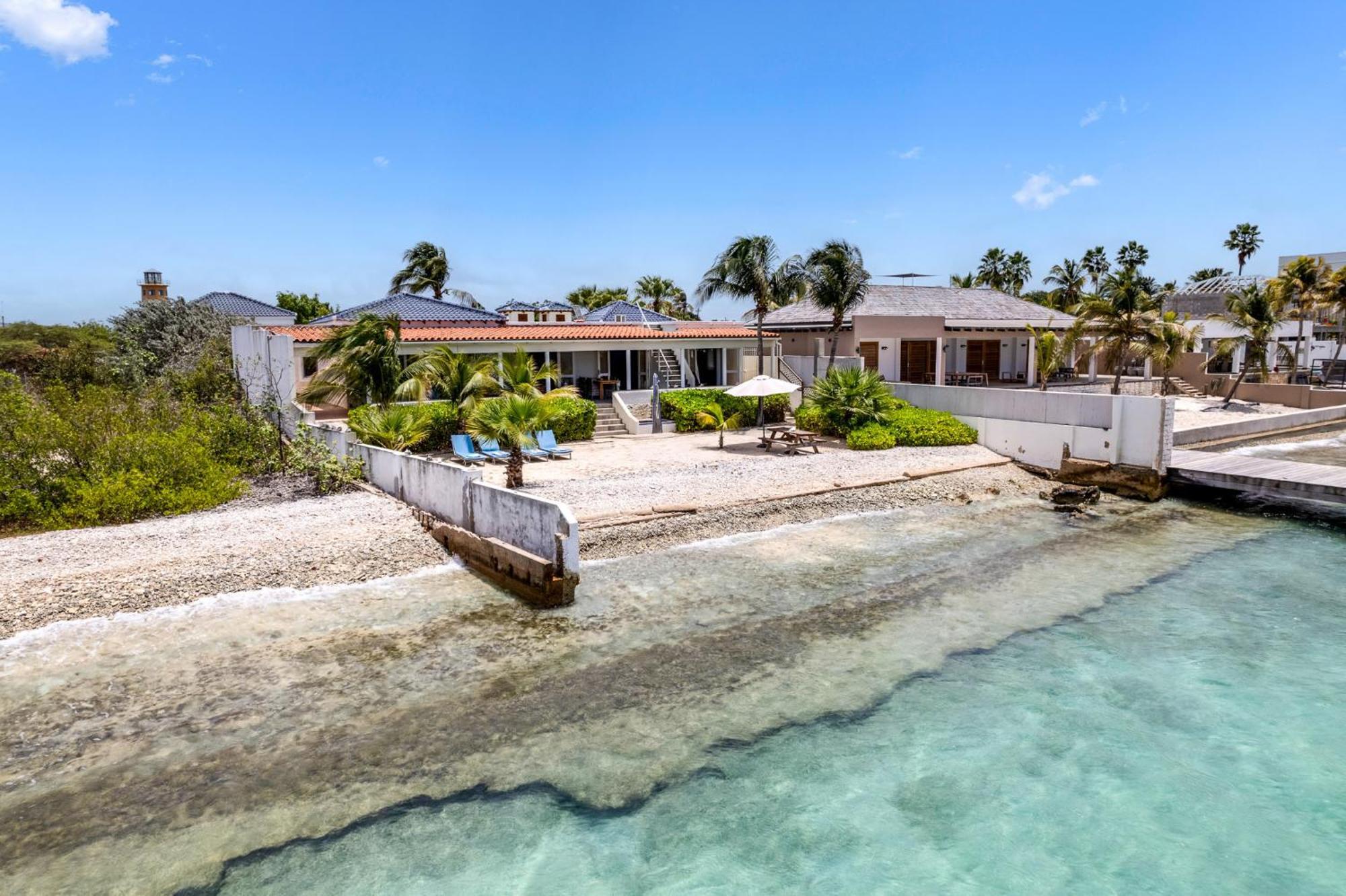 Oceanfront - Villa Port Of Call - Playa Exteriör bild