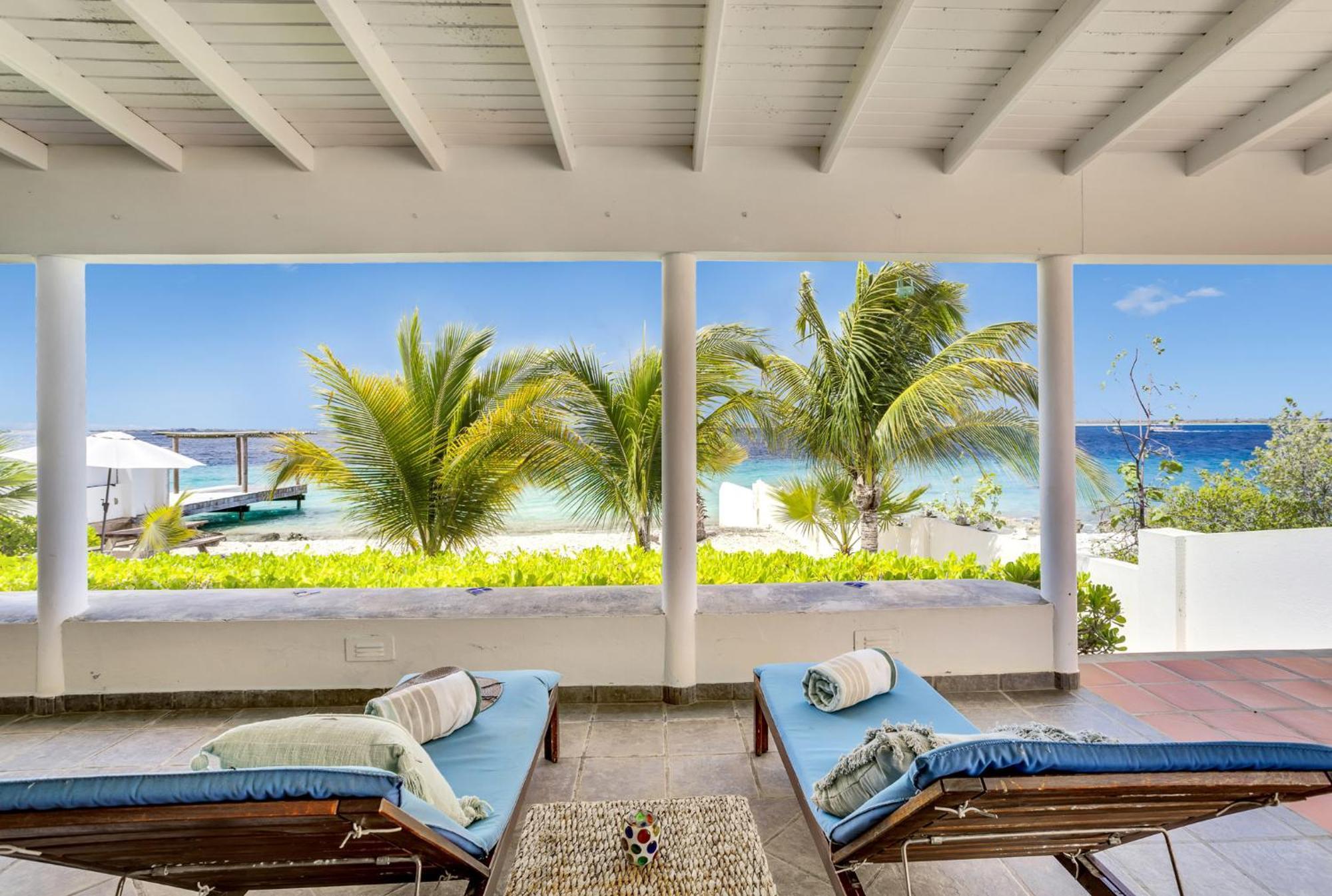 Oceanfront - Villa Port Of Call - Playa Exteriör bild