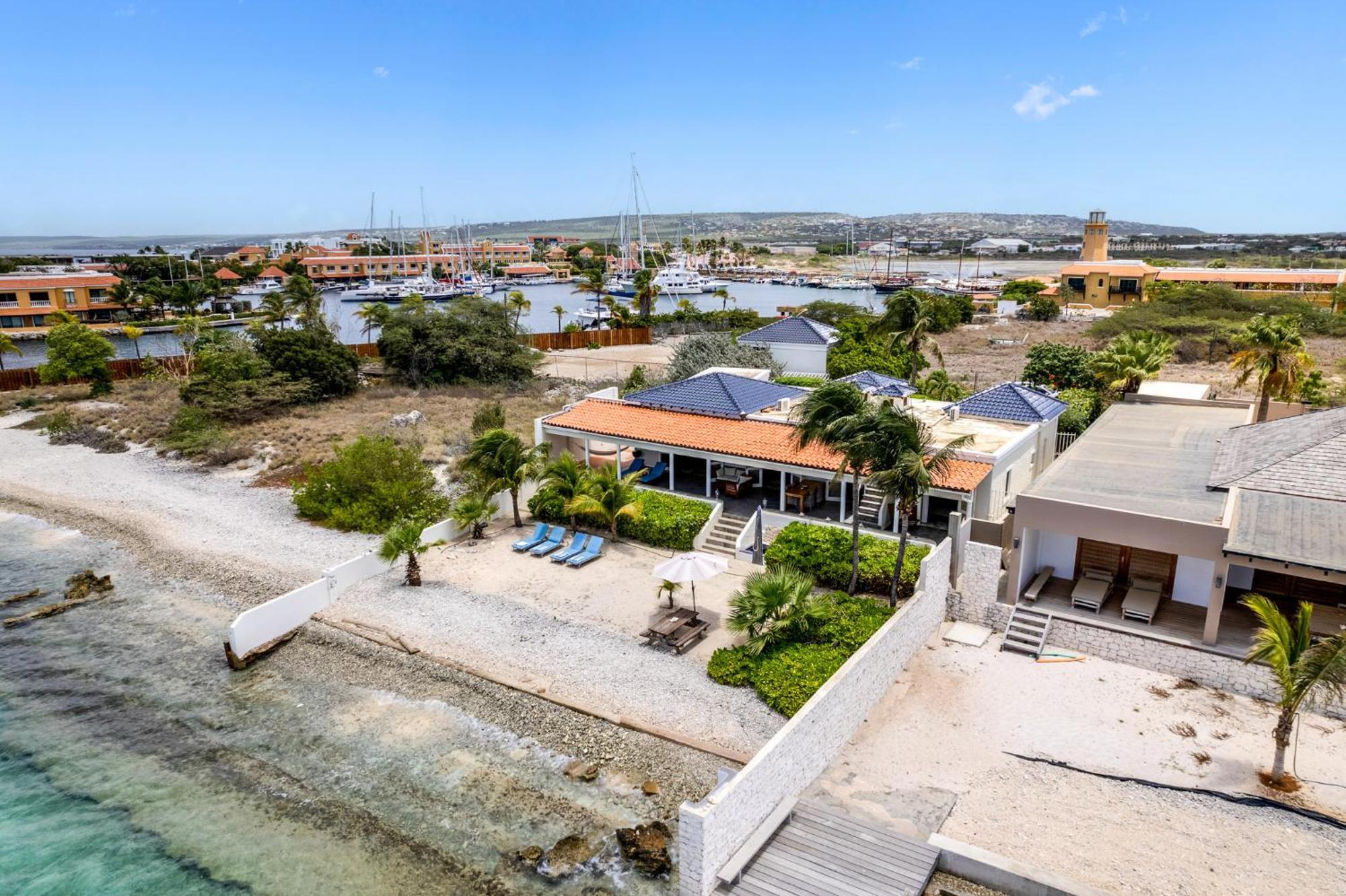 Oceanfront - Villa Port Of Call - Playa Exteriör bild