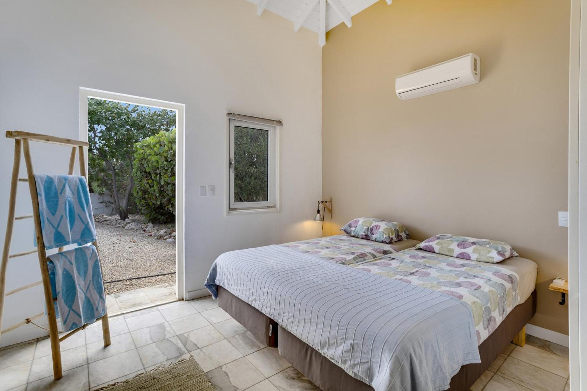 Oceanfront - Villa Port Of Call - Playa Exteriör bild