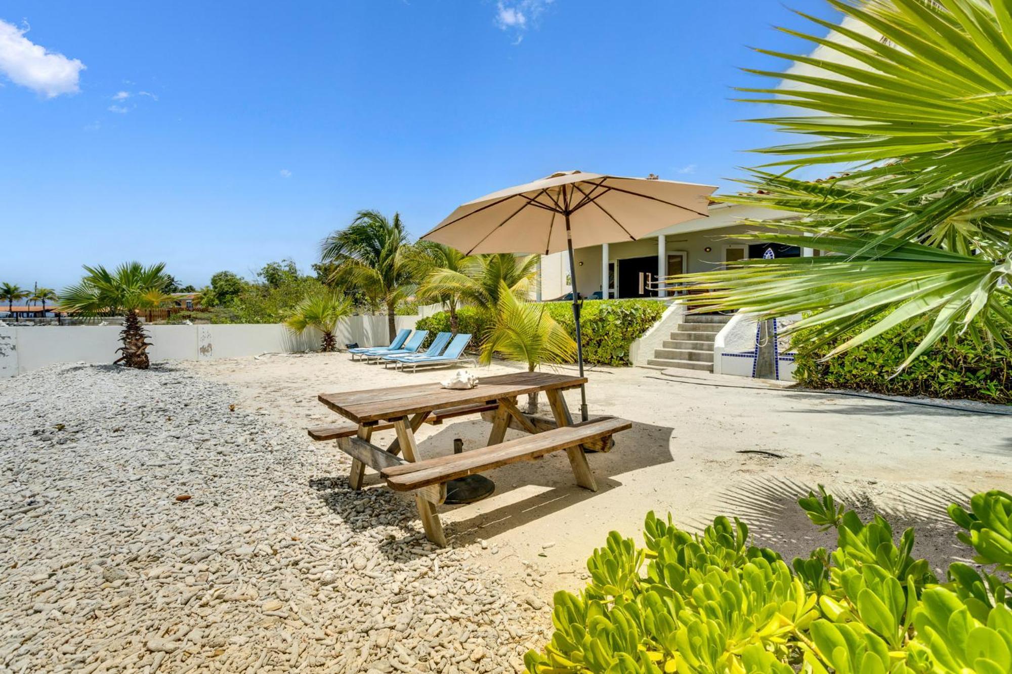 Oceanfront - Villa Port Of Call - Playa Exteriör bild