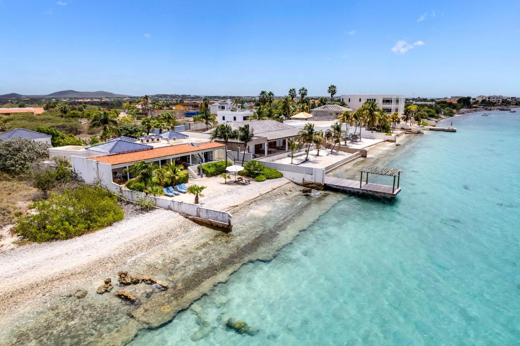 Oceanfront - Villa Port Of Call - Playa Exteriör bild